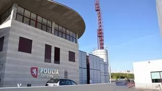 Una niña llama a la Policía para avisar de un caso de violencia de género en Zaragoza