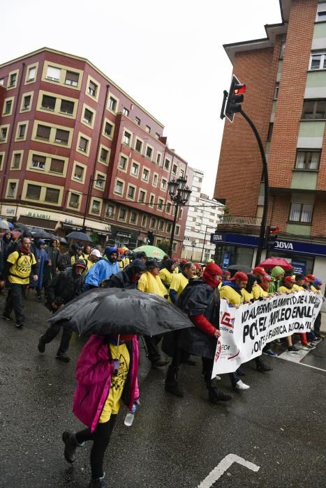 Marcha de trabajadores de Alcoa entre Avilés y Oviedo