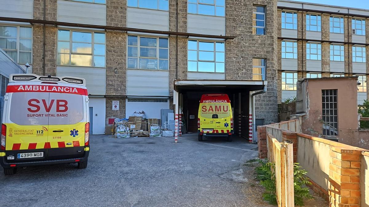 Ambulancia en el Hospital de Alcoy