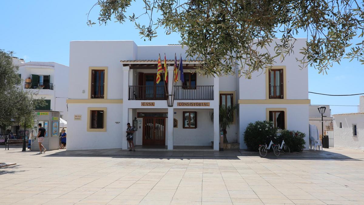 Fachada del Consell de Formentera