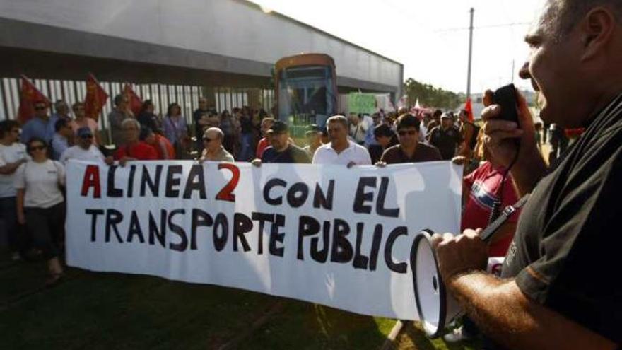 Una protesta en los raíles