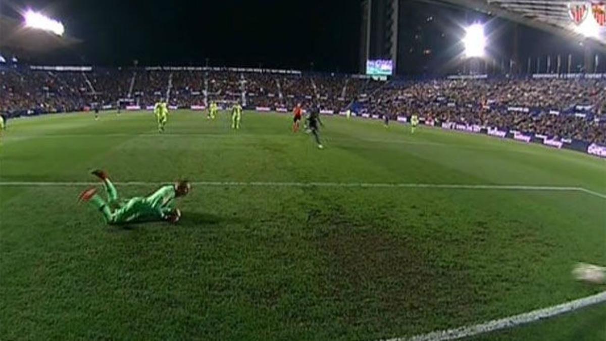 Mayoral puso el segundo gol en el Ciutat de València. Así narró la radio el gol