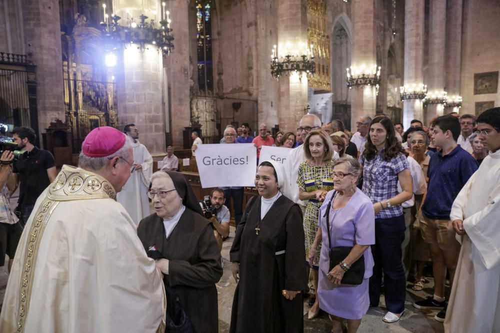 Salinas se despide de Mallorca con una misa en la catedral