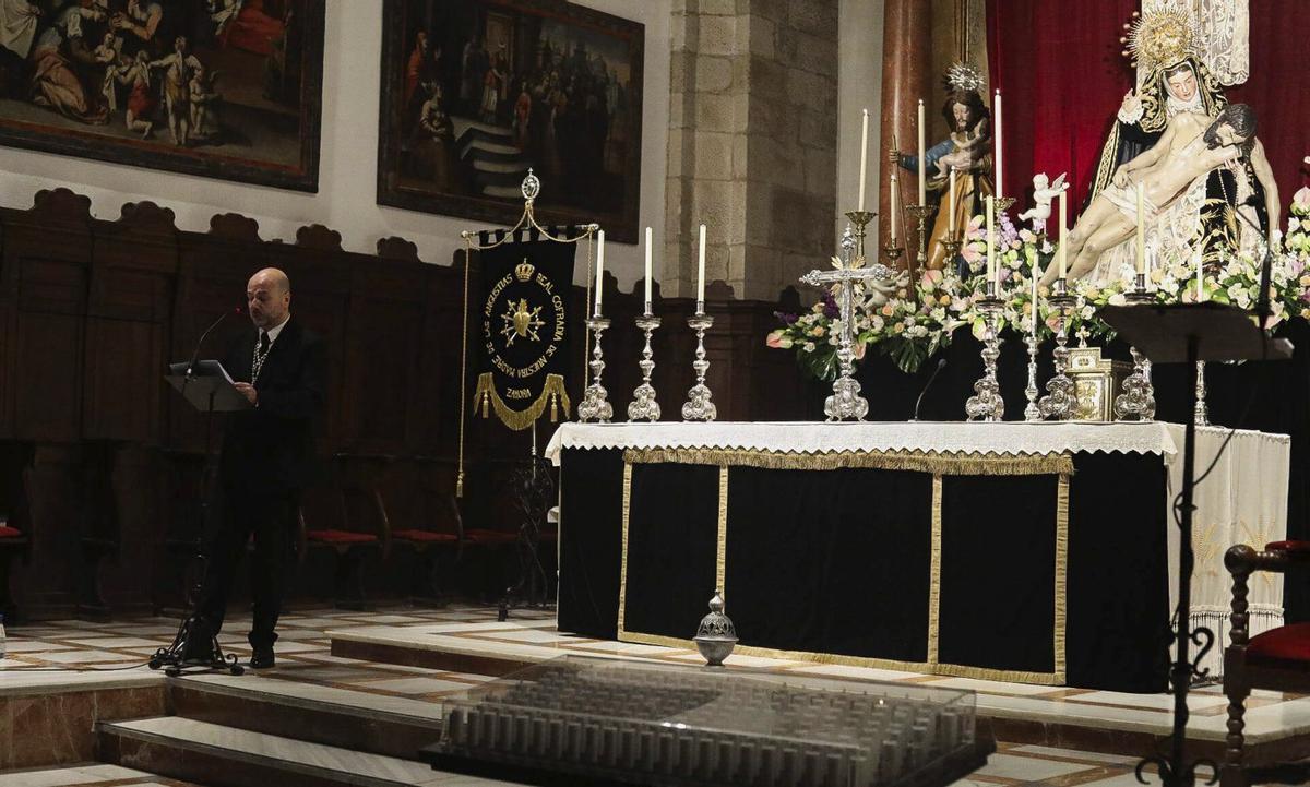 El director del Coro Sacro y cofrade de Nuestra Madre, Pablo Durán Campos.