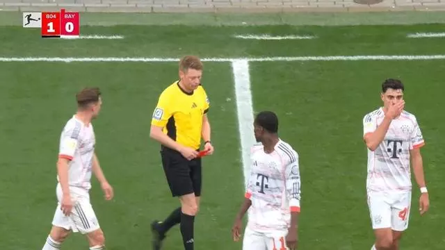 Las expulsiones que complicaron al Bayern