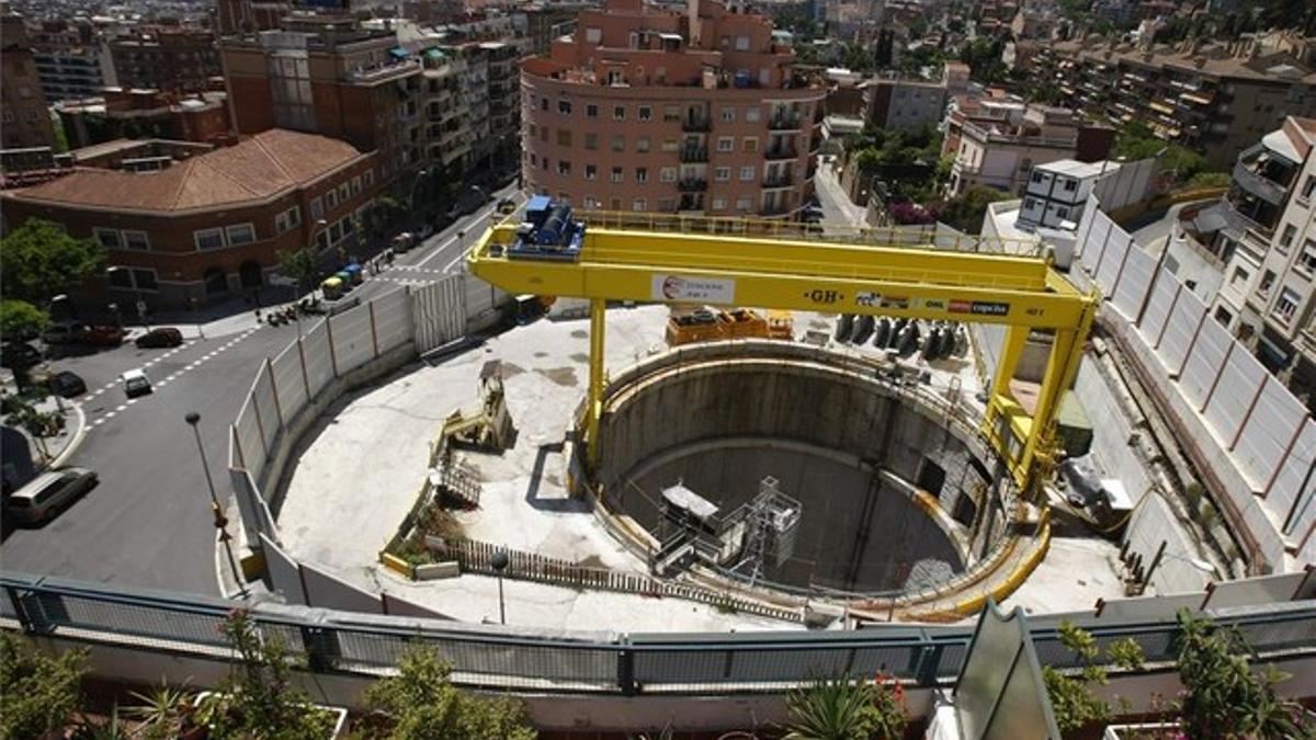 Las obras de la línea 9 del Metro en la plaza Sanllehy