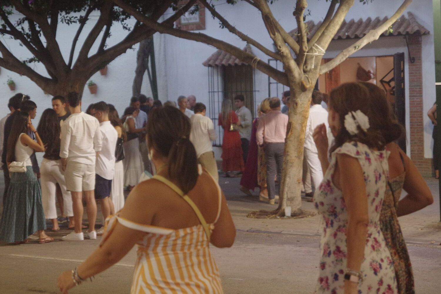 Ambiente en el Real de la Feria de Málaga 2025 el martes por la noche