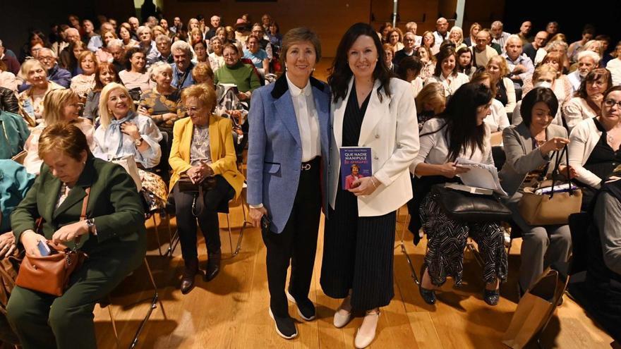 María Jesús Álava (izquierda) e Isabel Cañas. |  Pablo H. Gamarra