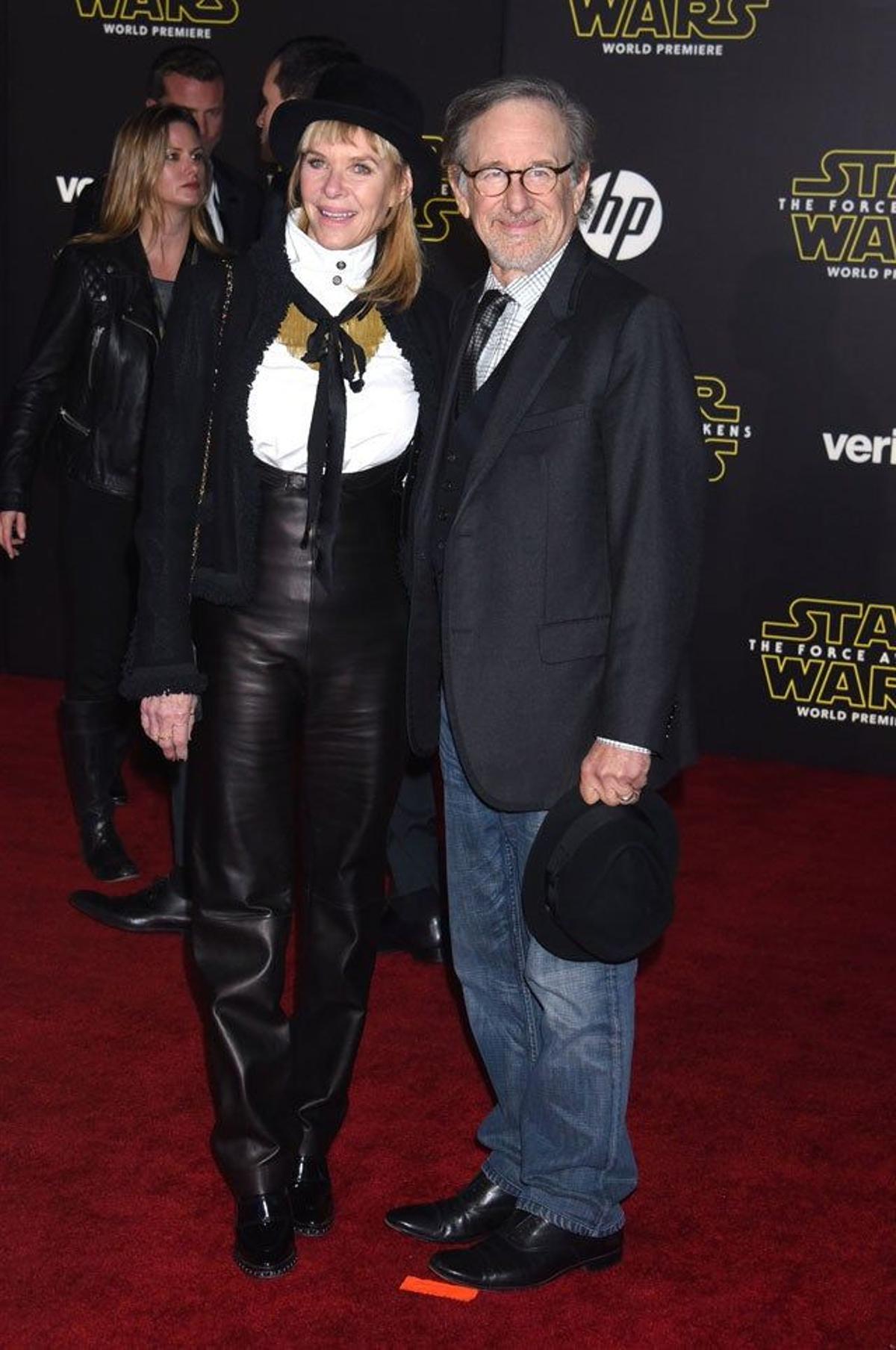 Kate Capshaw y Steven Spielberg, en el estreno mundial de La guerra de las galaxias: el despertar de la fuerza en Los Ángeles.