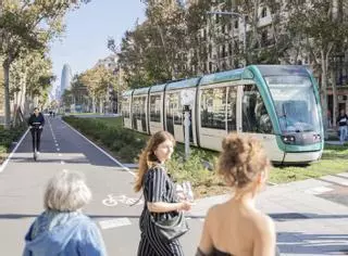 Els tramvies provaran filtres tèrmics per reduir la calor al seu interior