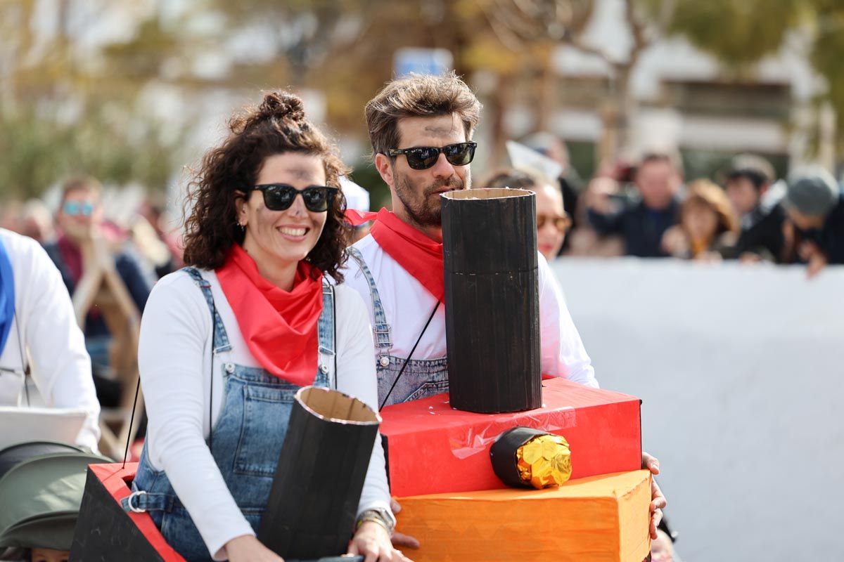 Todas las imágenes de la rúa de carnaval de Sant Josep