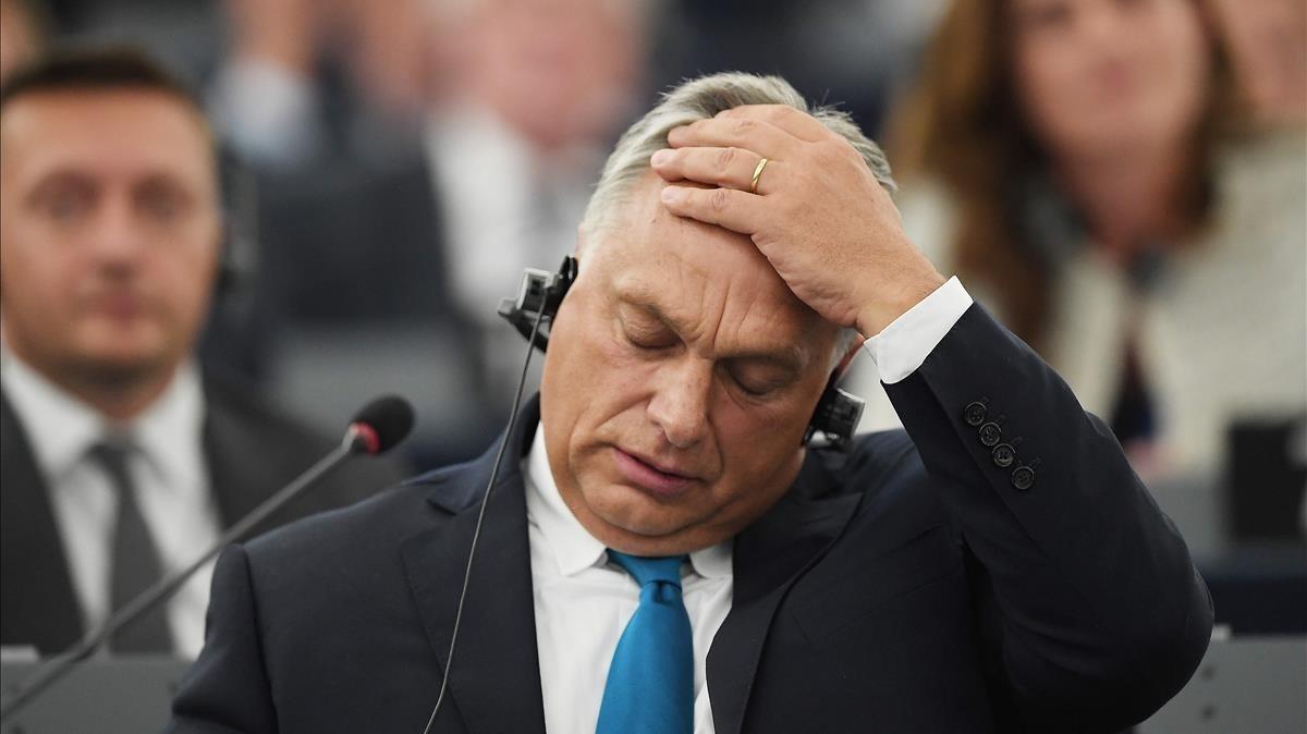 zentauroepp44994256 hungary s prime minister viktor orban gestures during a deba180912132453