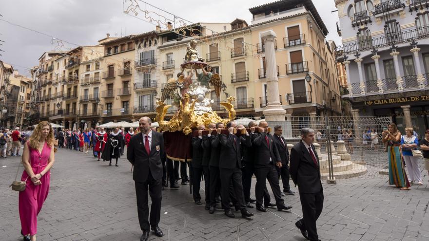 La tradición revive en las calles de Teruel con el Seisado y la procesión