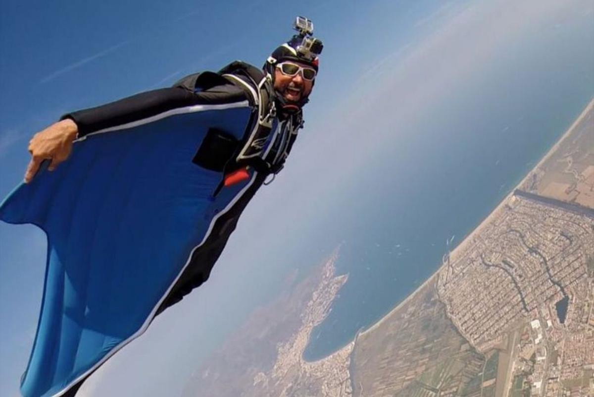 Saltar al buit i perdre quatre amics