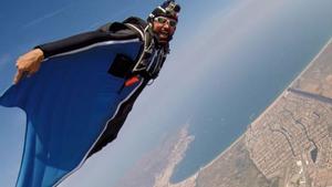 Saltar al buit i perdre quatre amics