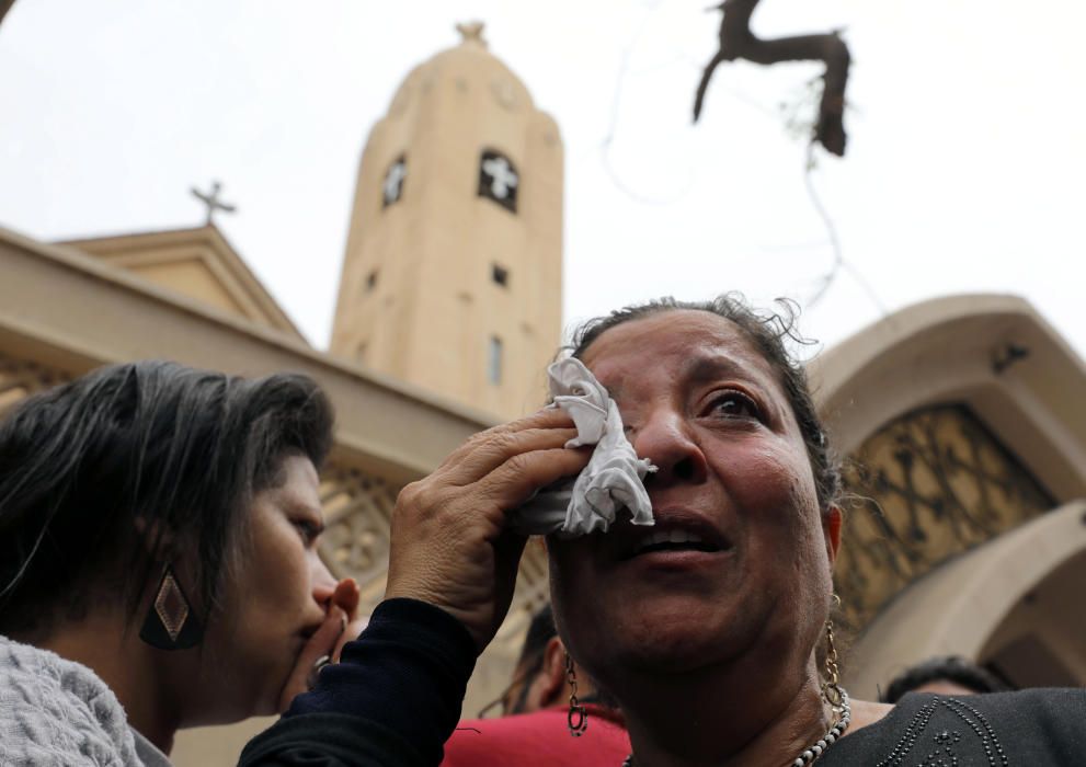 Explosión en la iglesia copta de San Jorge, en la ciudad egipcia de Tanta.