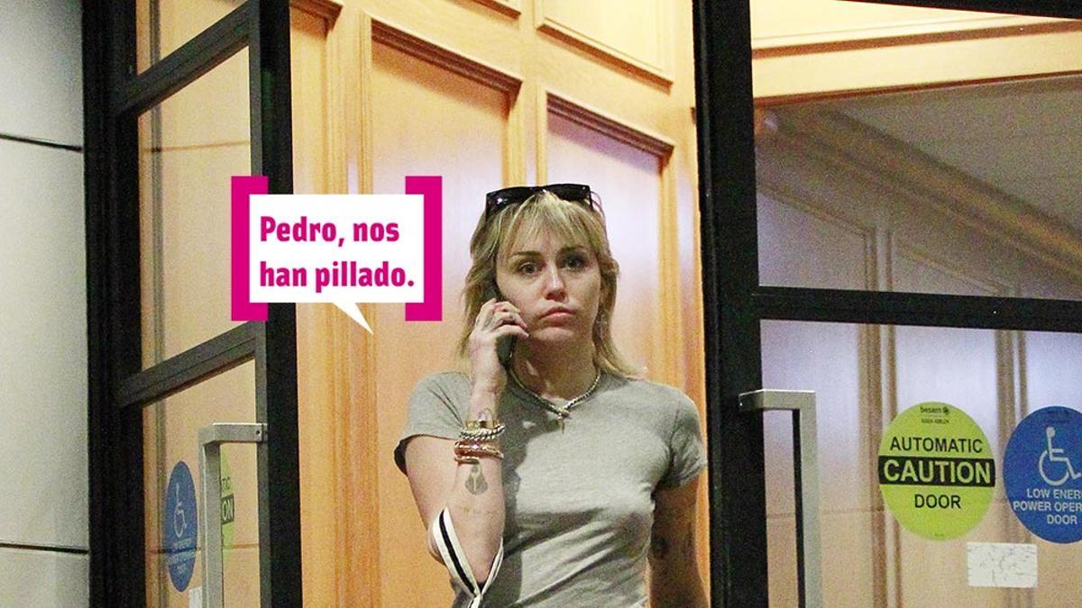 Miley Cyrus saliendo del hotel The Bedford en Los Angeles