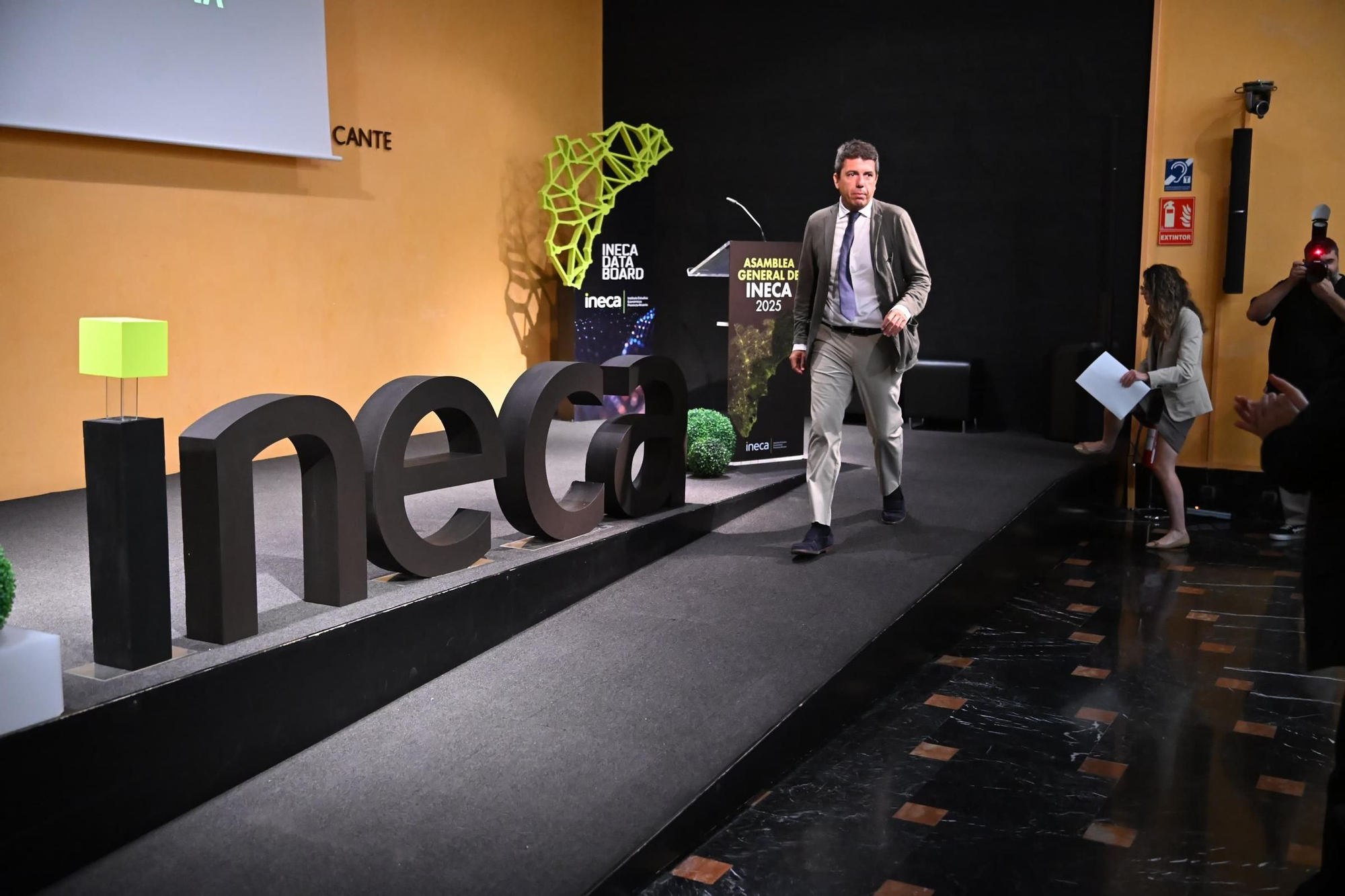 Ineca y Mazón se intercambian elogios