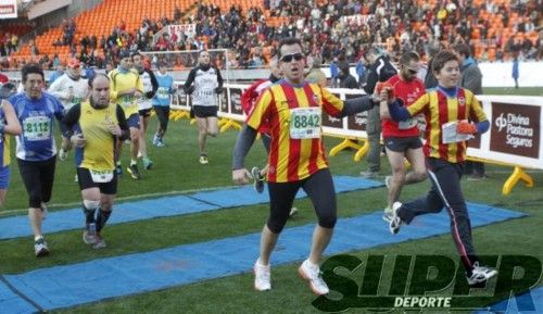 Búscate en la meta de Mestalla