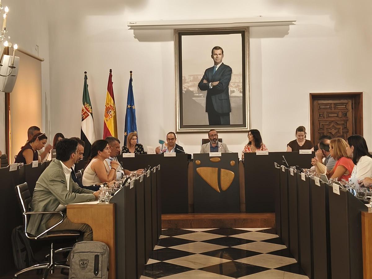 Desfibriladores para la Guardia Civil rural de Cáceres: una inversión de 40.000 euros para emergencias