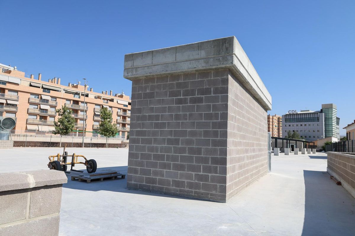 Aspecto exterior del aparcamiento.