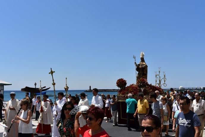 San Ginés, procesión con traca de calor a 30 grados