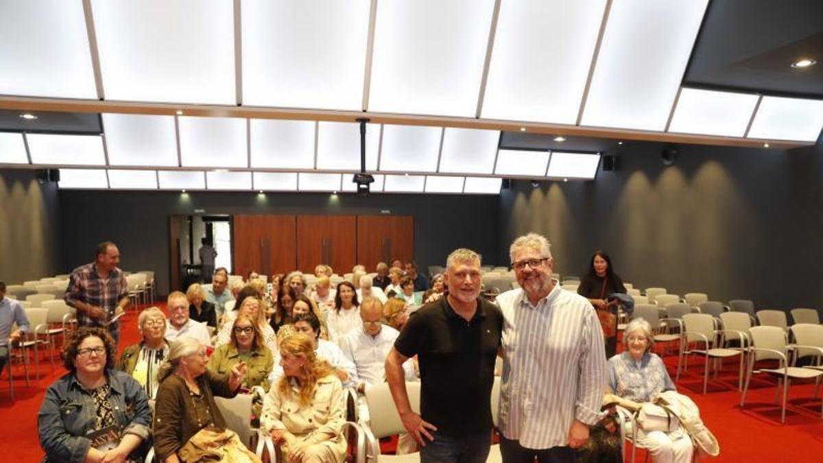Abraham Agüera y Francisco Daniel Piquero, en el Club LANUEVA ESPAÑA.