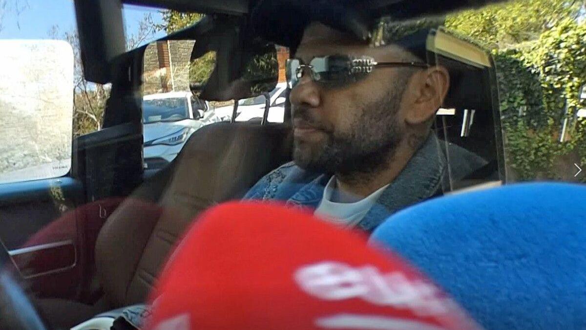 Dani Alves, sin palabras tras el inesperado anuncio de embarazo de Joana Sanz