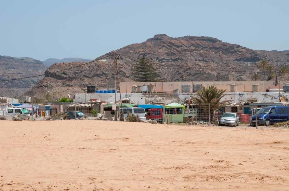 Afectados por la nueva playa de Tauro