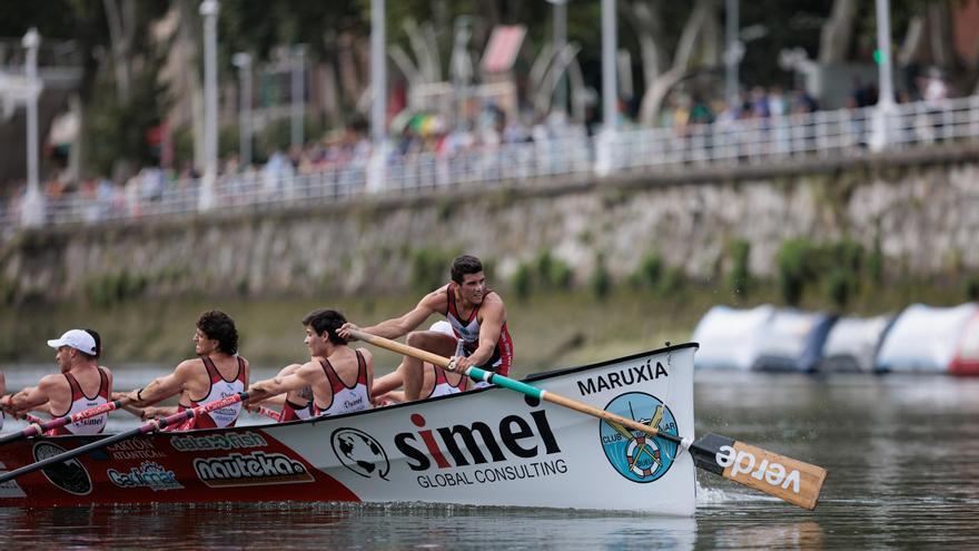 Bueu y Tirán no pueden evitar el último puesto en la crono de Bilbao