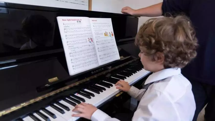 Les beques per a estudiants de les escoles de música augmenten fins als 275.000 euros