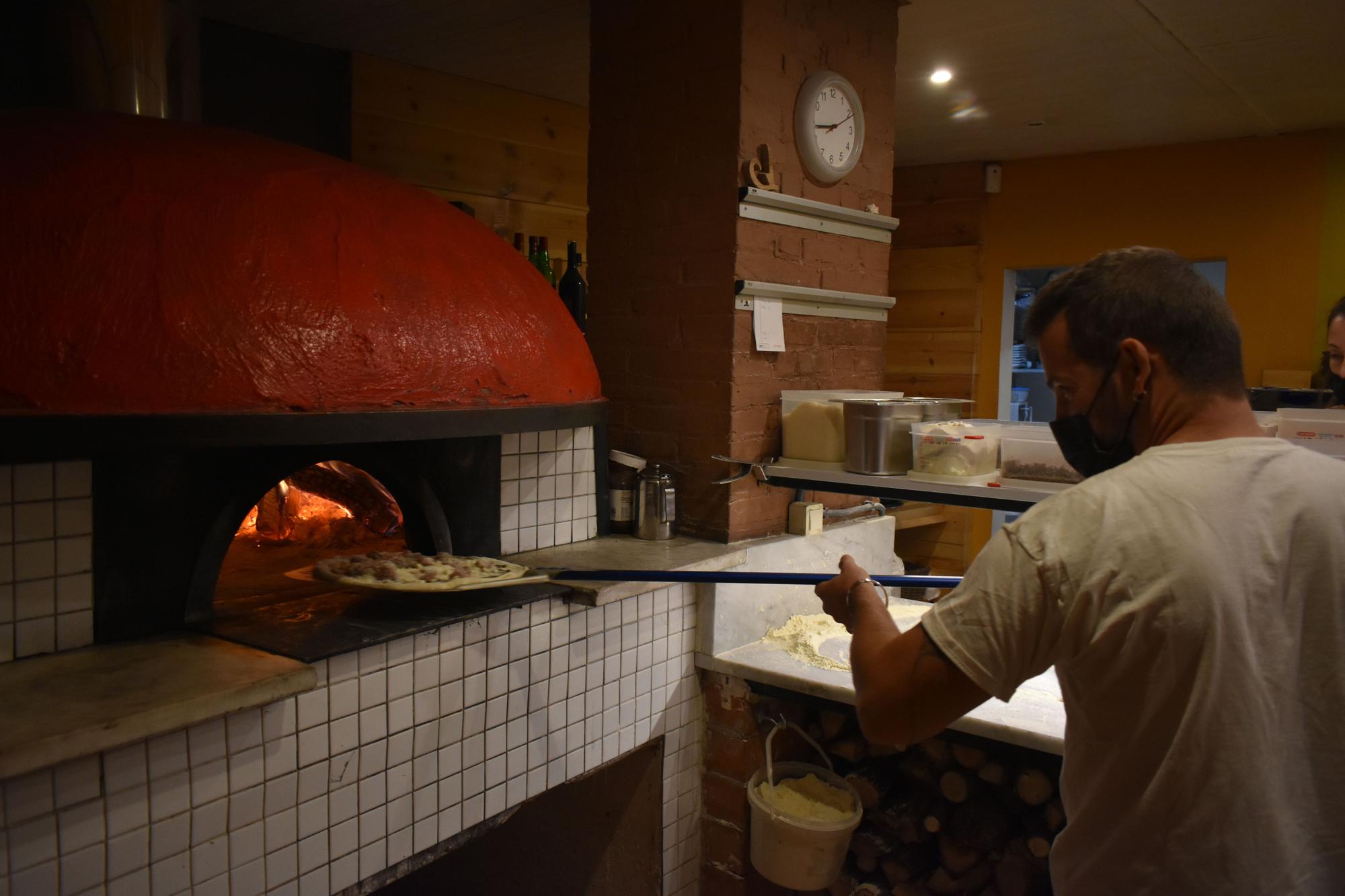 Un lutier barceloní i una eivissenca fan a Solsona les millors pizzes de la província de Lleida