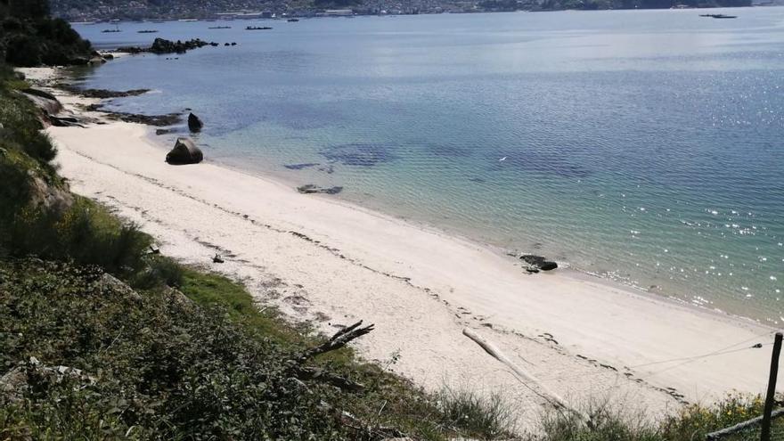 La playa de A Borna, en Moaña, esta mañana.// Gonzalo Núñez