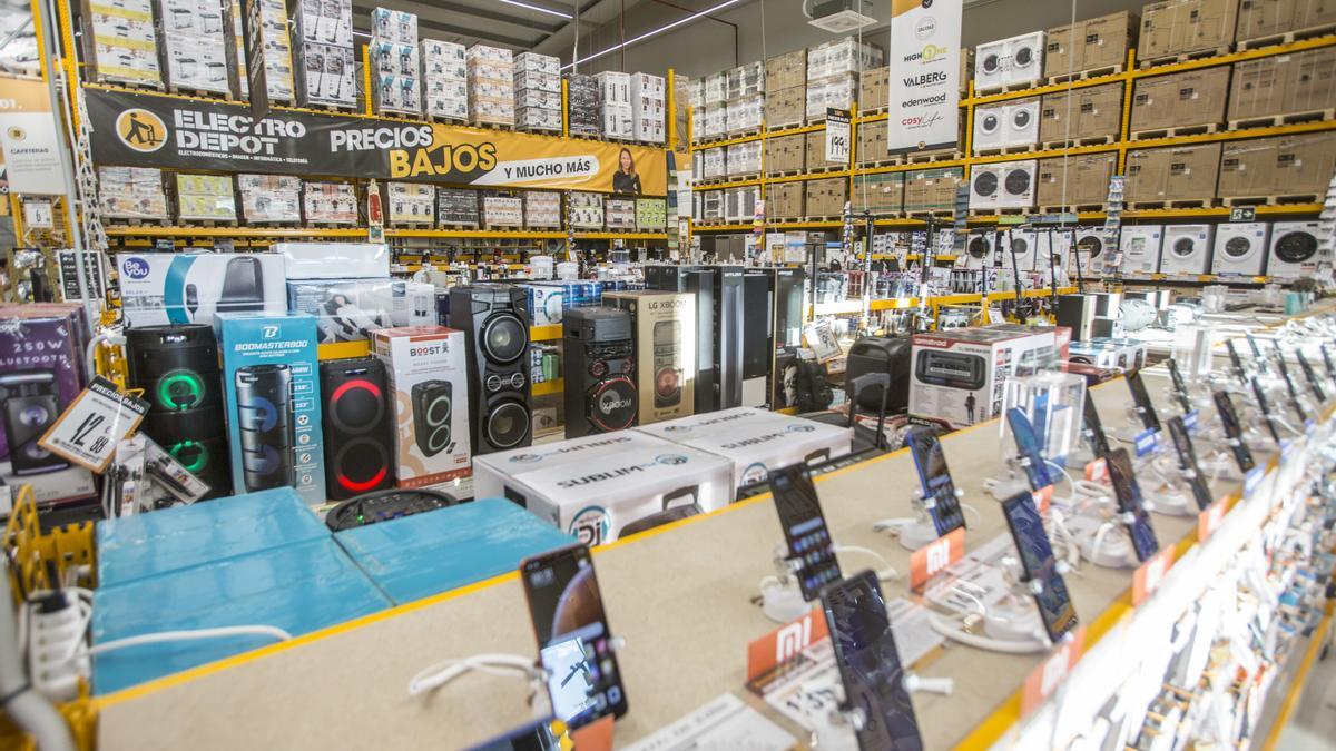 Electro Depot, la firma de electrodomésticos low cost, abre sus puertas en  Alicante - Información