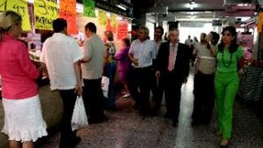 EL MERCADO DE LA RONDA DEL CARMEN CELEBRA EN FERIAS SU X ANIVERSARIO