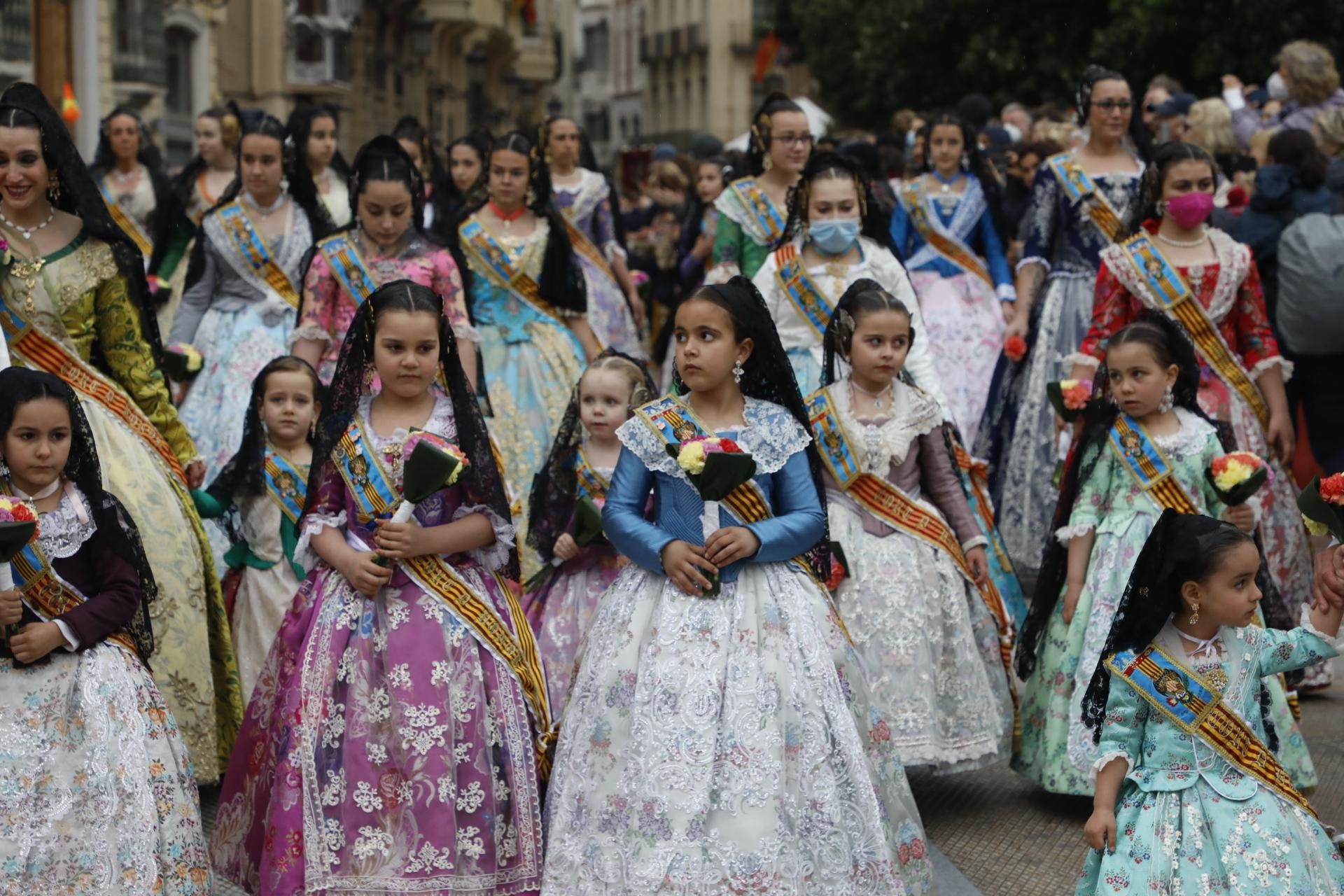 Búscate en el primer día de Ofrenda por la calle Quart (entre las 115.30 y las 17.00 horas)