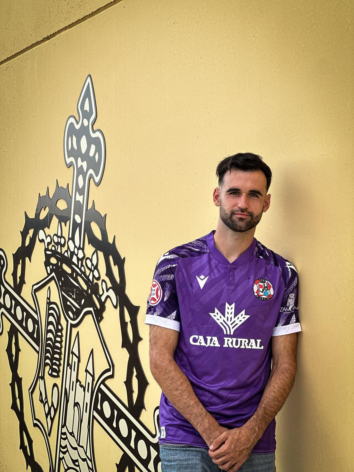 Así son las nuevas camisetas del Zamora CF: primemra, segunda y tercera equipación