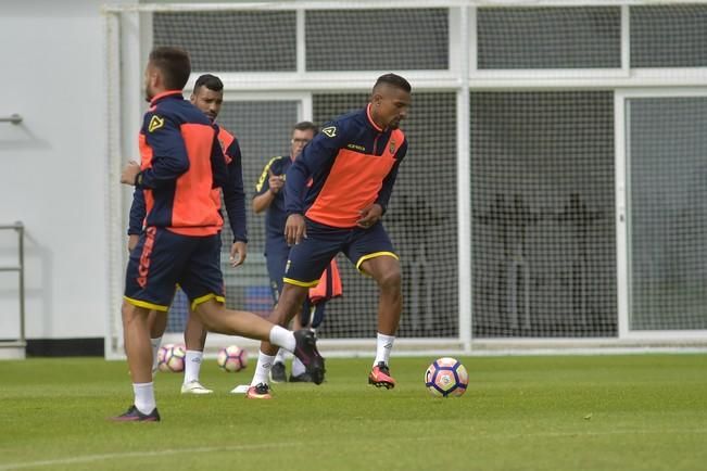 Entrenamiento de la UD Las Palmas, con el nuevo ...