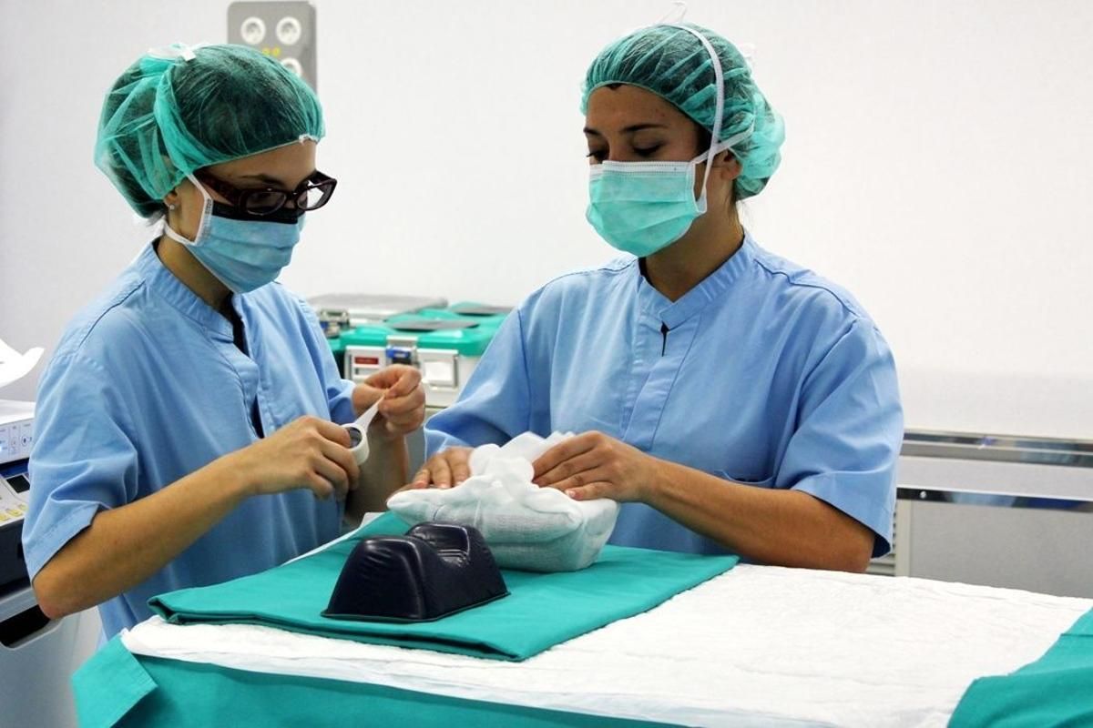 La meitat dels espanyols creu que la sanitat pública ha empitjorat després de la pandèmia La meitat dels espanyols creu que la sanitat pública ha empitjorat després de la pandèmia