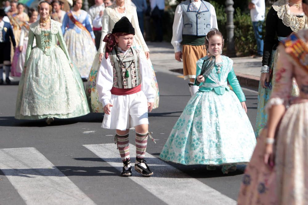 Homenaje a la Senyera de la agrupación de Fallas del Marítim