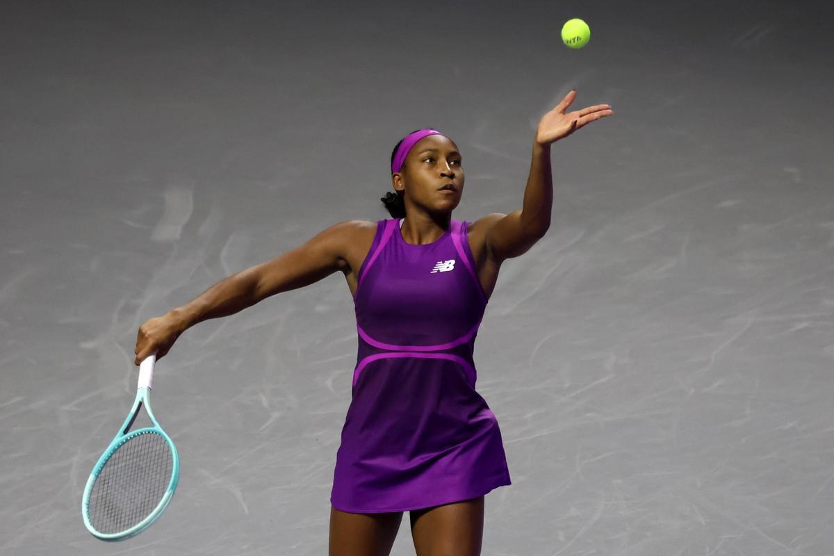 Gauff se rebela contra Sabalenka y se jugarña las WTA Finals contra Zheng