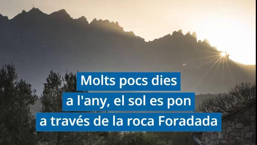 La posta de sol per la roca Foradada