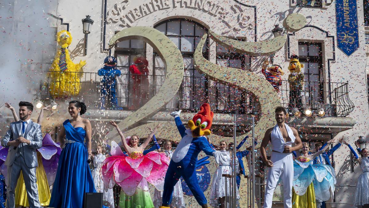 El parque de atracciones de Port Aventura abre sus puertas