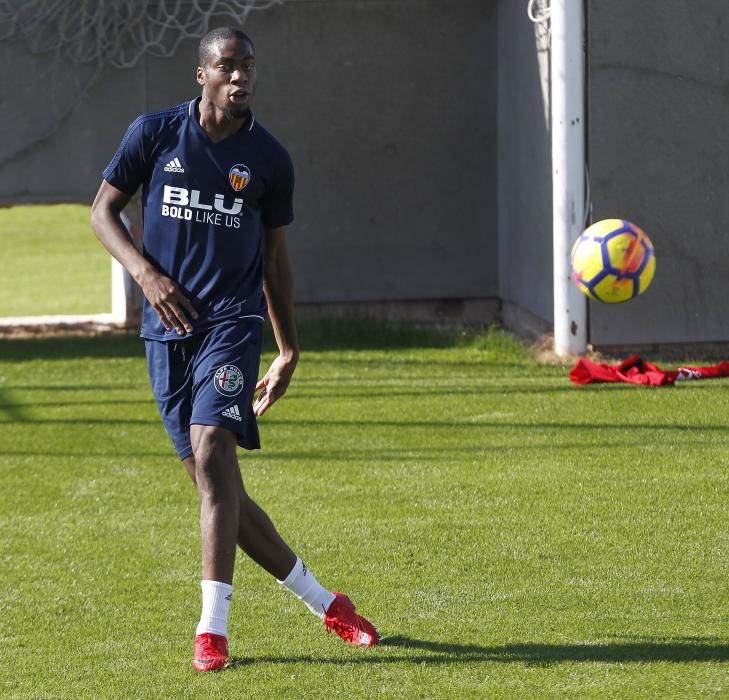 El Valencia CF prepara el partido contra el Legané