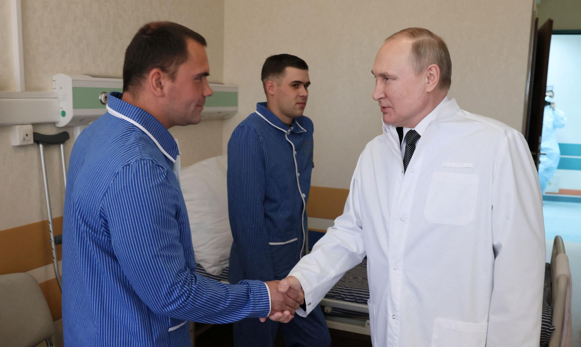 Putin visita por primera vez a militares heridos en la guerra de Ucrania