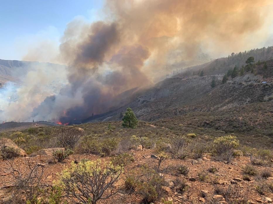 Incendio en Fataga