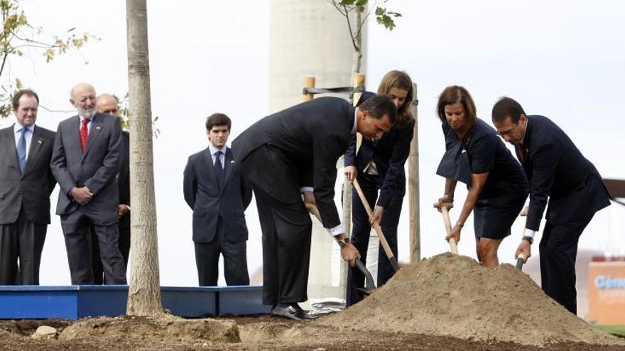 Los príncipes de Asturias inauguran el bosque que recordará en Madrid a las víctimas del 11-S