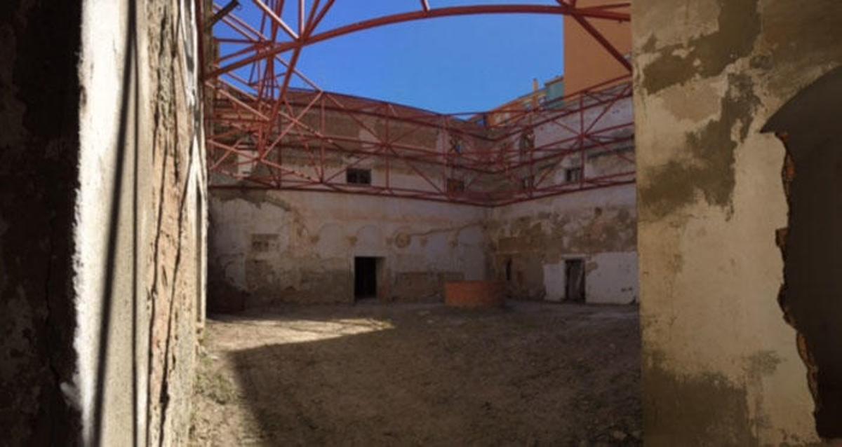 Esta actuación, que tendrá una duración de un año, permitirá habilitar una sede para la Fundación del Carnaval y la Asociación Torrijos