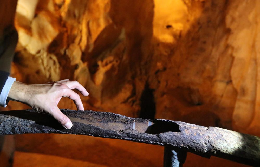 La familia propietaria de la Cueva del Tesoro reclama que un arqueólogo se haga cargo de la dirección del monumento