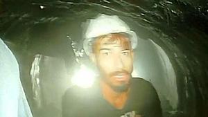 Primeras imágenes de los obreros atrapados en un túnel en la India desde hace 10 días